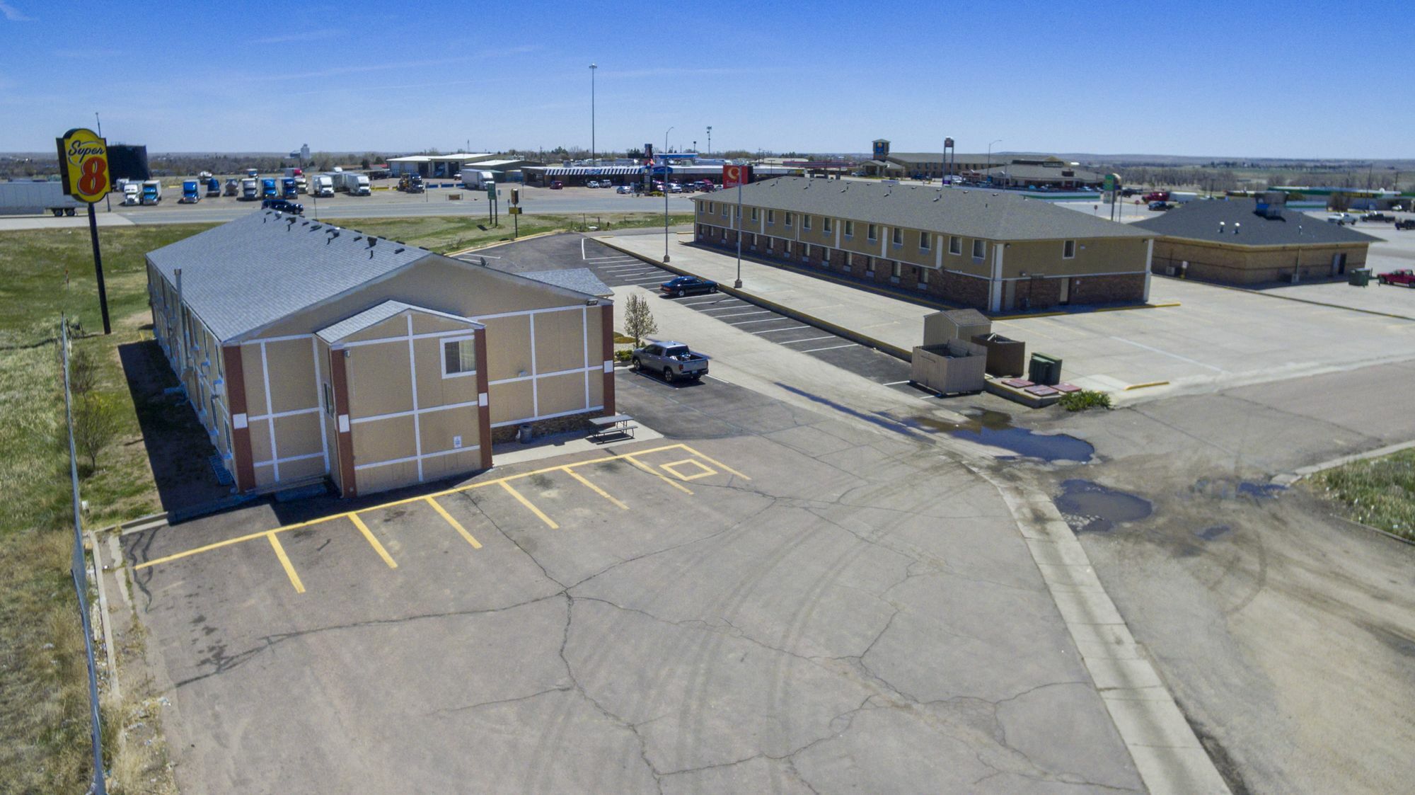 Super 8 By Wyndham Limon Hotel Buitenkant foto